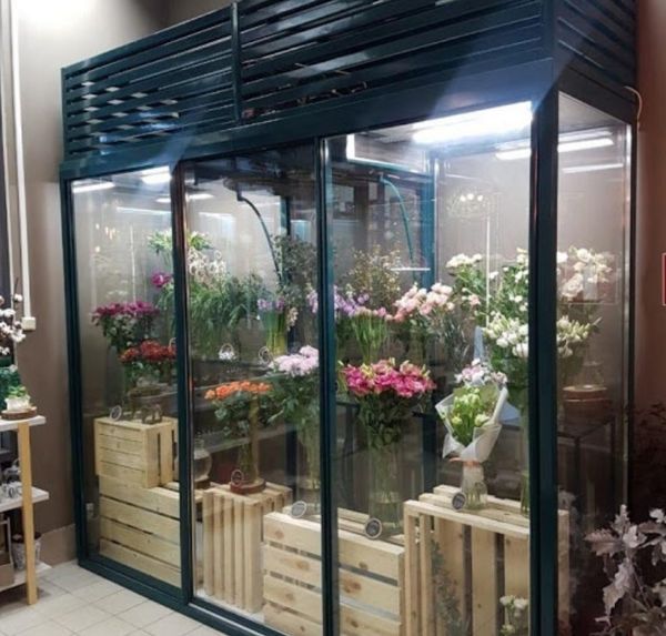 Холодильники камеры для цветов; витрины хранение охлаждение  Донецк