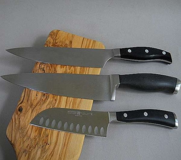Набор из трёх кухонных ножей