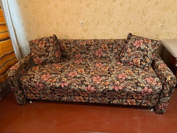 Продається диван, дешево