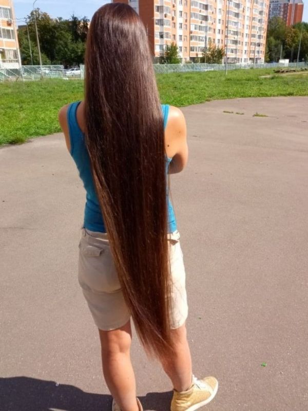 Вы можете продать волосы дорого в Новомосковске.Стрижка в подарок.