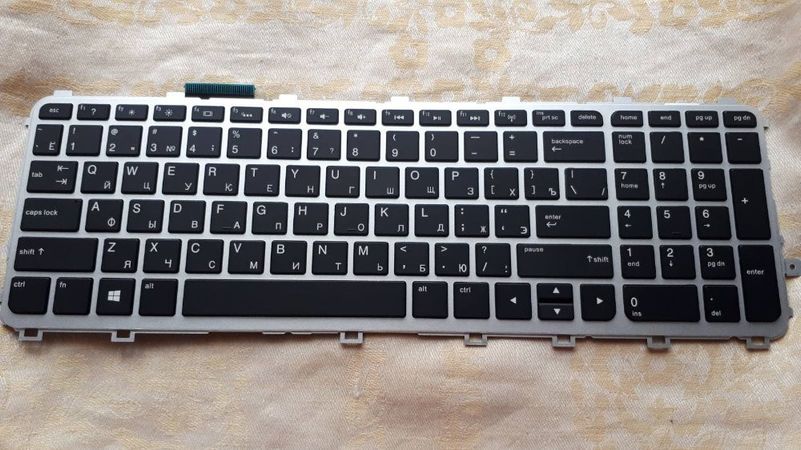 Продам нову клавіатуру з гарантією, з підсвіткою  до ноутбука НР