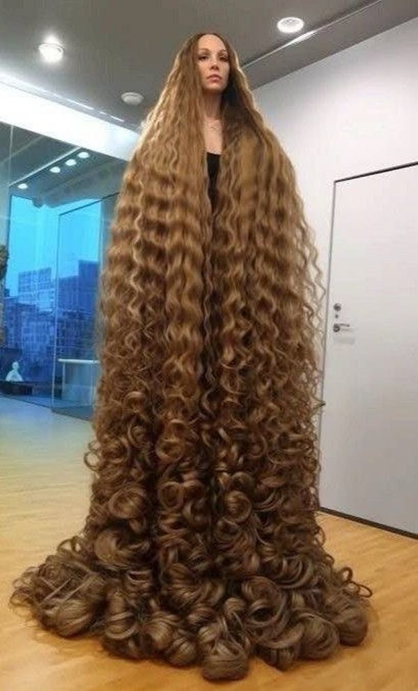 Ми купуємо волосся у Дніпрі від 35 см Купуємо волосся Дорожче всіх