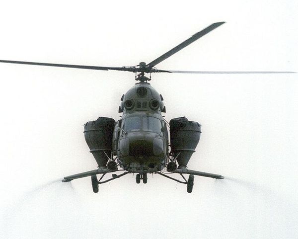 Вертолет для подкормки рапса и пшеницы
