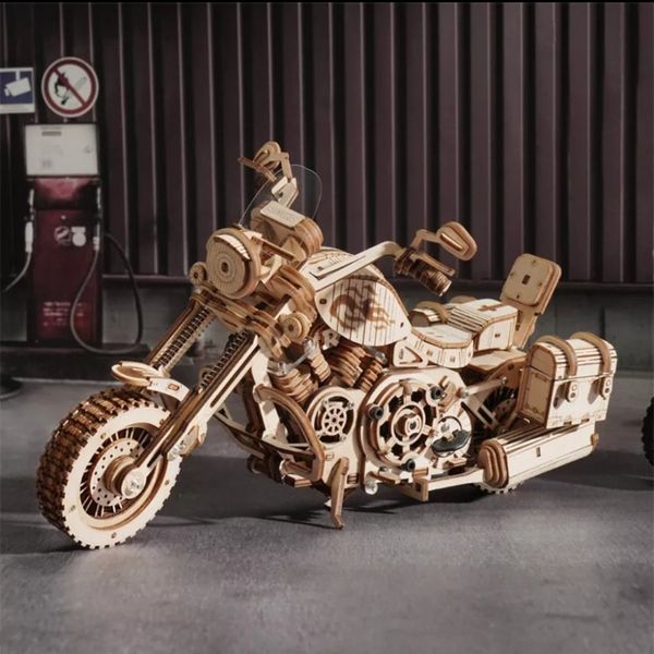 Механический Мотоцикл из Дерева. Rokr Cruiser Motorcycle. Robotime.