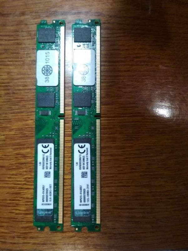 Две планки ОЗУ DDR 2 Kingston 1GB 800 MHz узкопрофильные